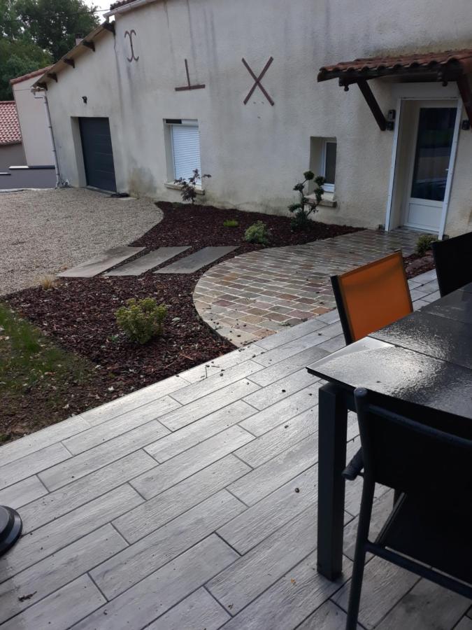Chambre Double Au Calme Proche Puy Du Fo Leilighet Le Boupère Eksteriør bilde